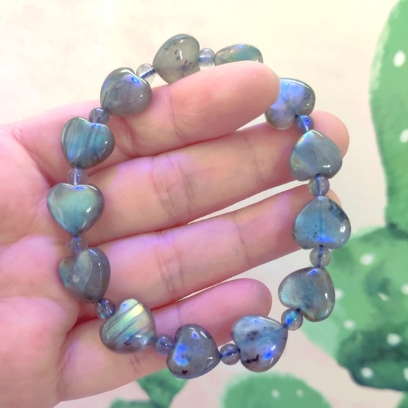 Jewelry - Labradorite heart bracelet